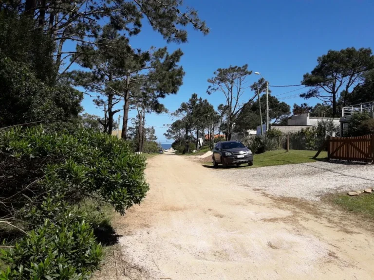 127-calle-a-playa-san-francisco-a-una-cuadra-bungalows-punta-colorada